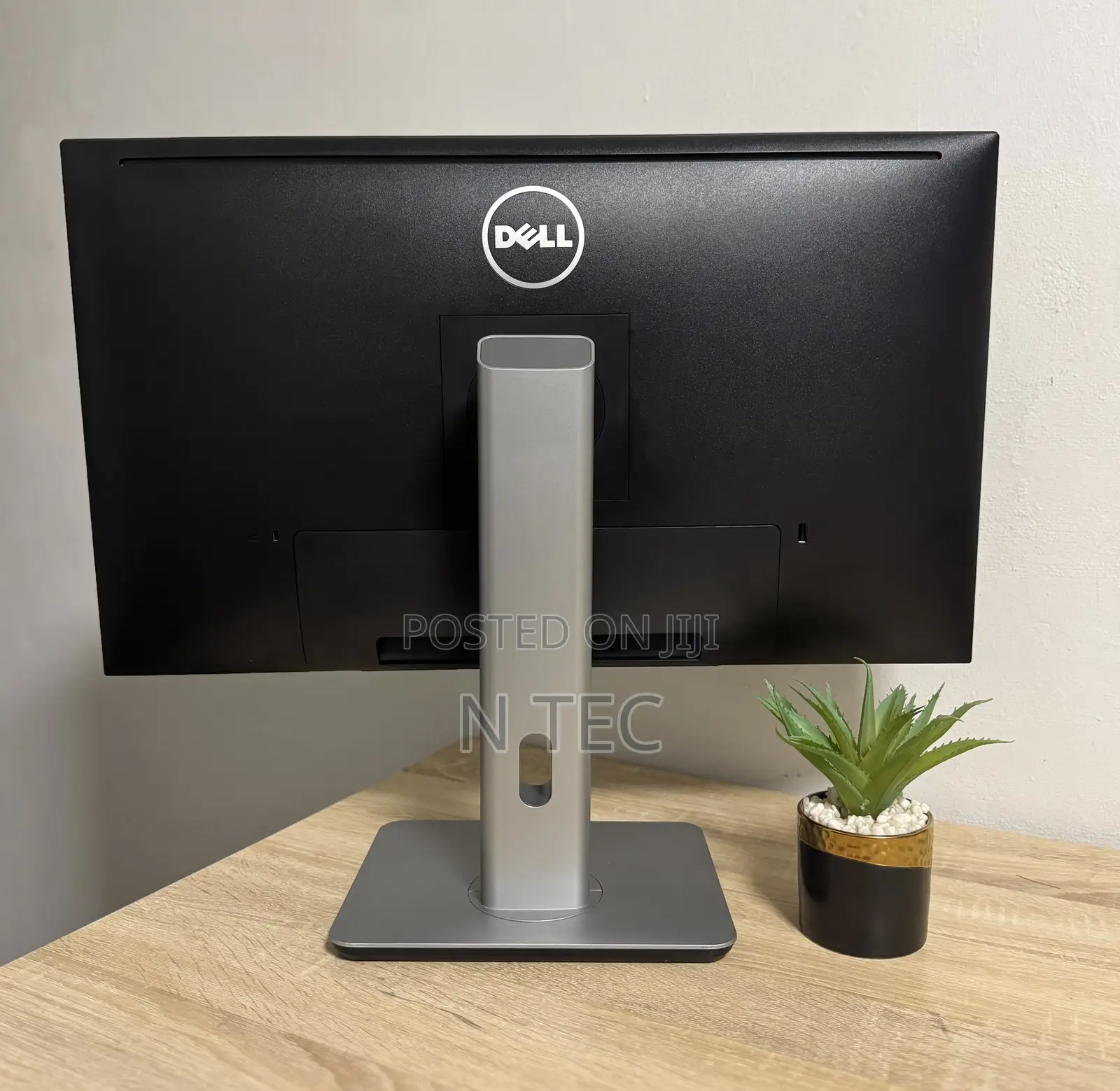 Dell Ultrasharp U2715h 27-Inch Screen Led-Lit Monitor