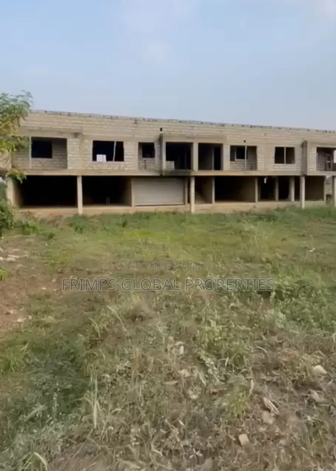 6 Shops +2 Units 2bedrm+2 Units Chamber Self In Ashalajah Amasaman. Hj