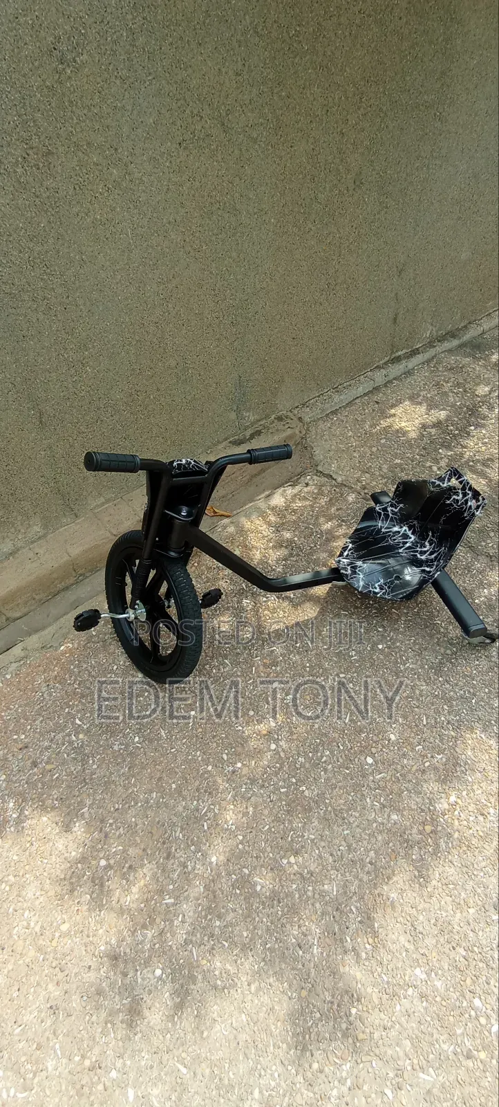 Pedal-Powered Drift Tricycle