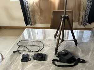 Canon 40x Digital Camera Power Shot With Tripod