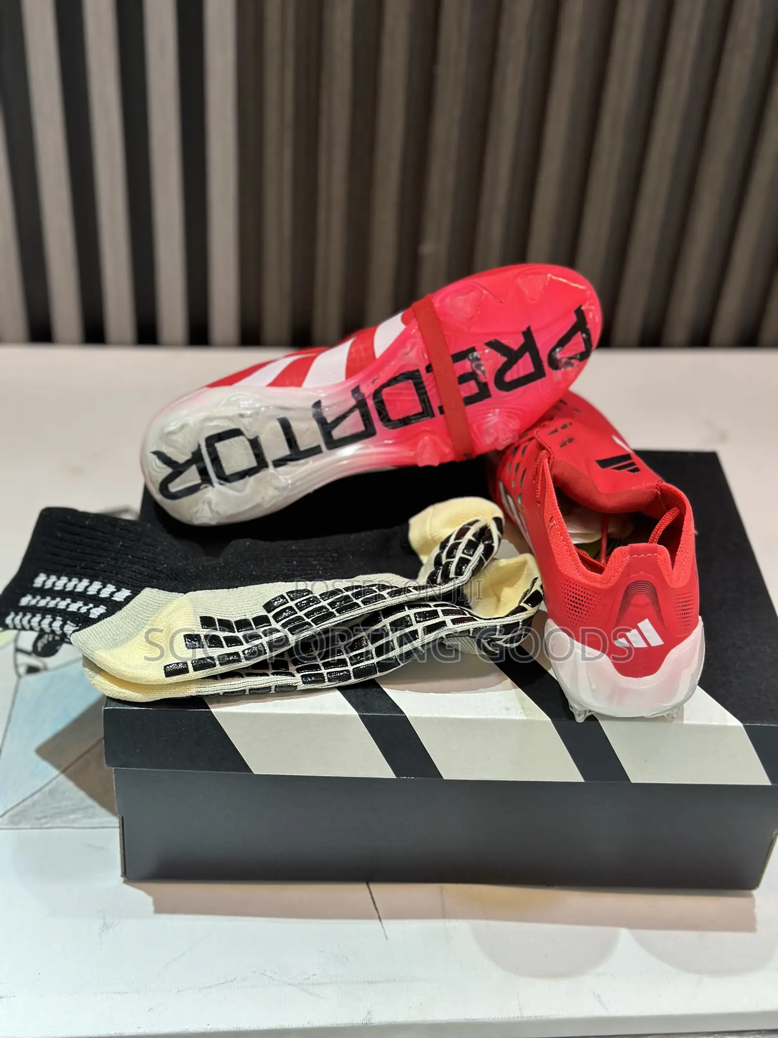 Adidas Predator Elite , Flip Over Tongue// Original Quality