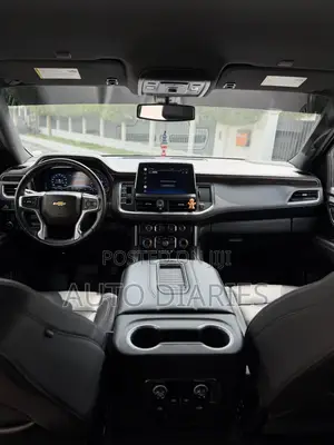 Chevrolet Suburban 2022 Black