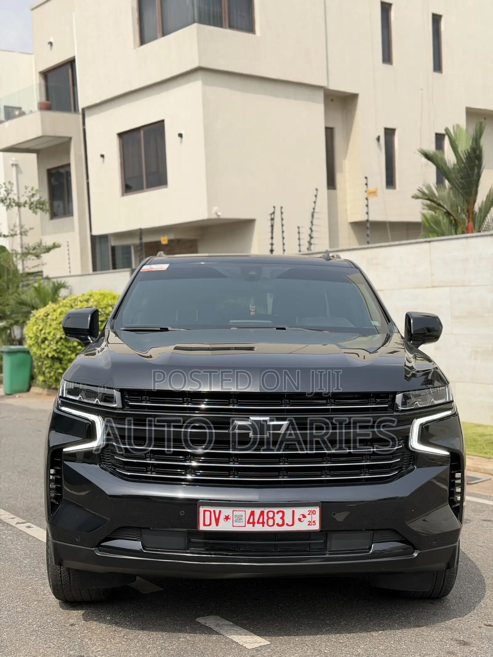 Chevrolet Suburban 2022 Black
