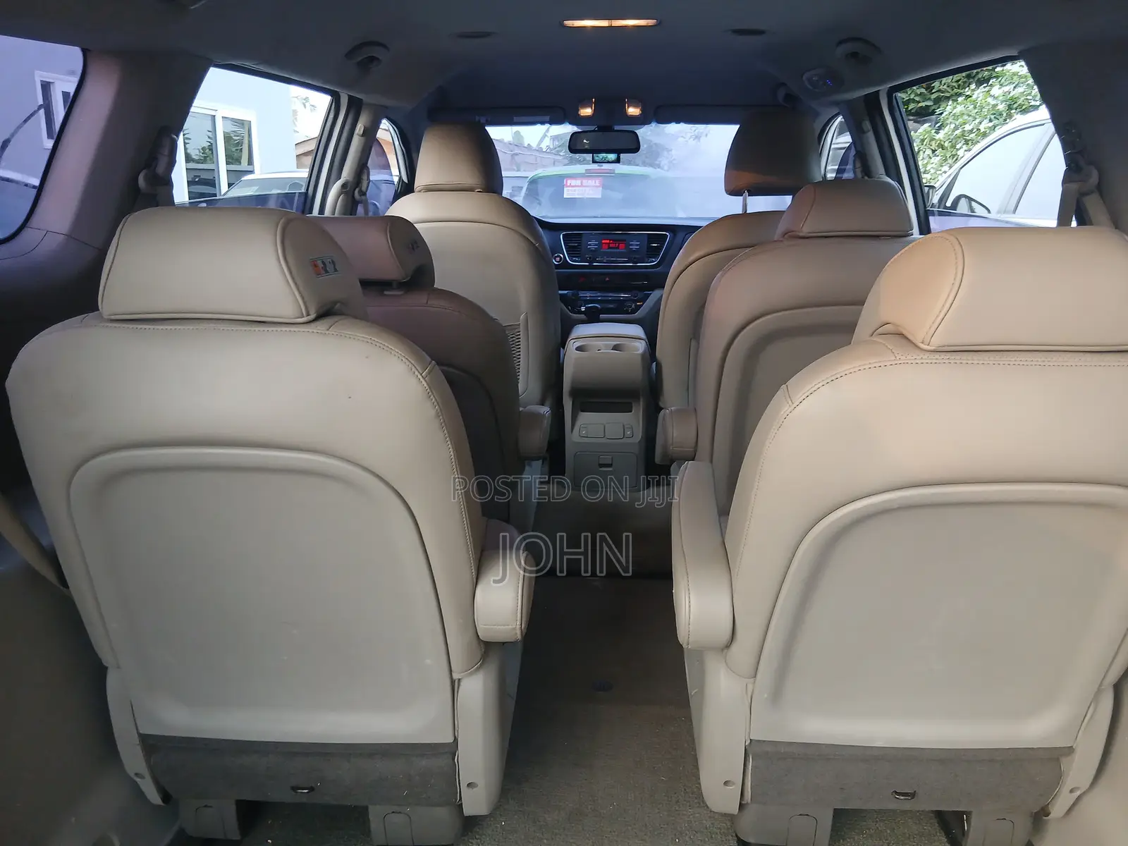 Kia Carnival 2016 White