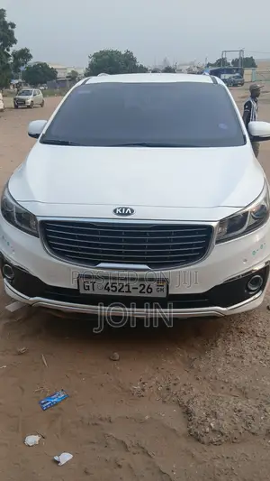Kia Carnival 2016 White