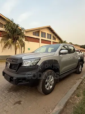 New Nissan Pick-Up 2025 Gray