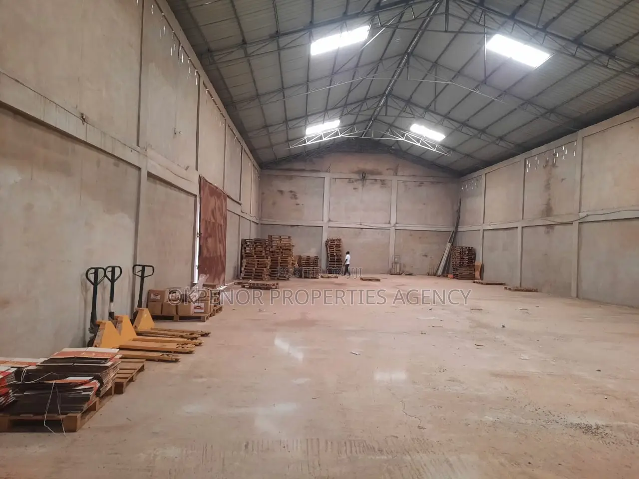 Warehouse for Rent at Katamanso