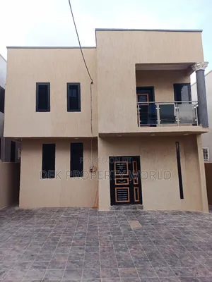 3bdrm Duplex in Ga East Municipal for sale