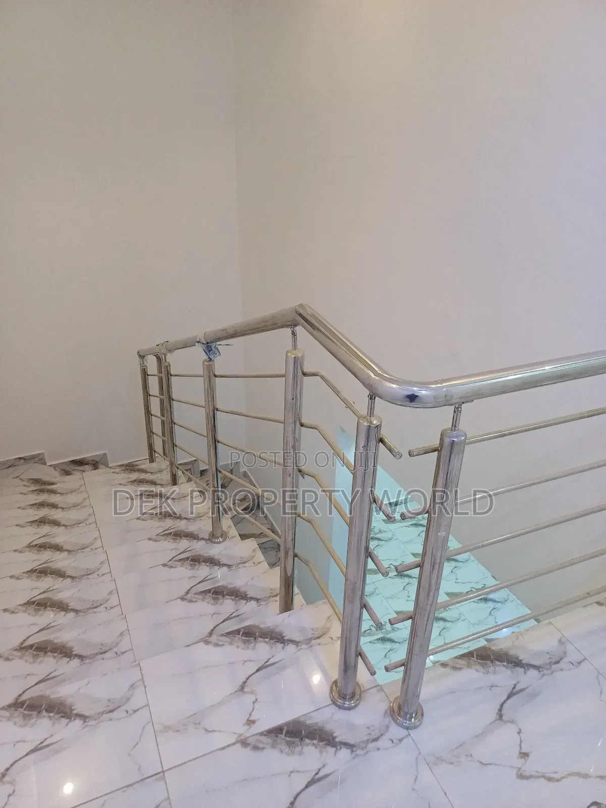 3bdrm Duplex in Ga East Municipal for sale