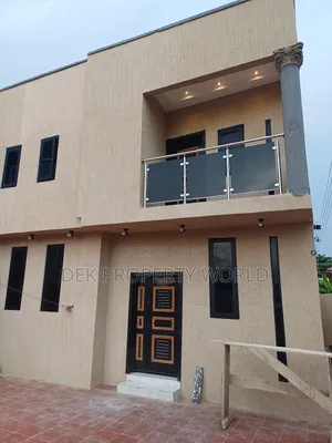 3bdrm Duplex in Ga East Municipal for sale