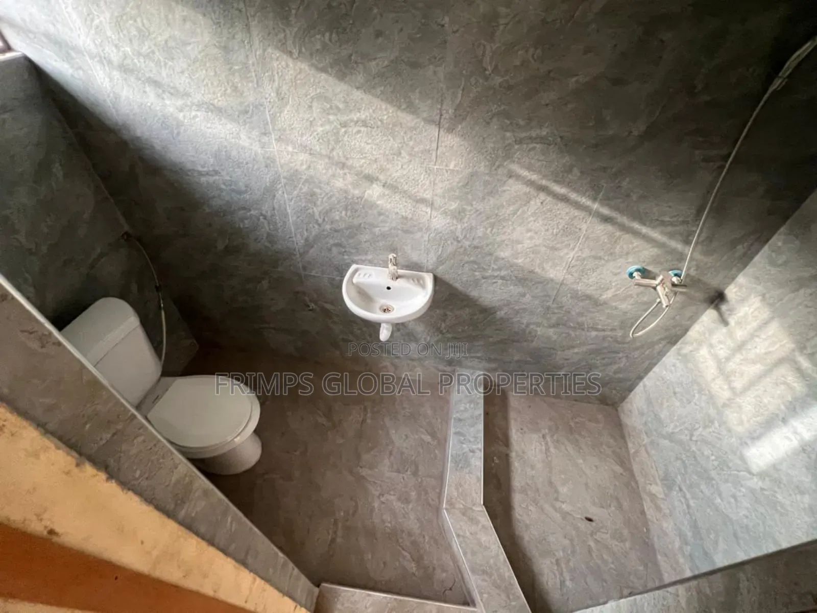 2bdrm House in Tema Metropolitan for sale