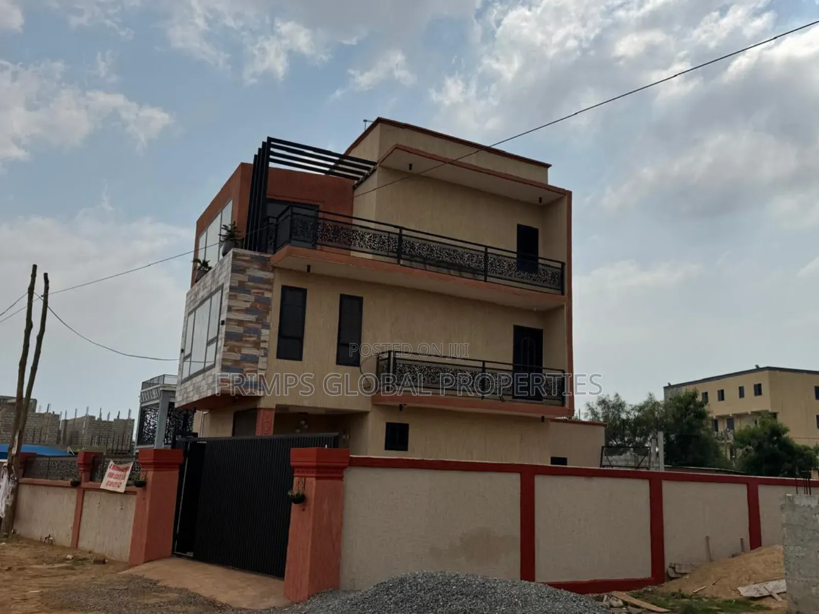 3bdrm House in Tema Metropolitan for sale