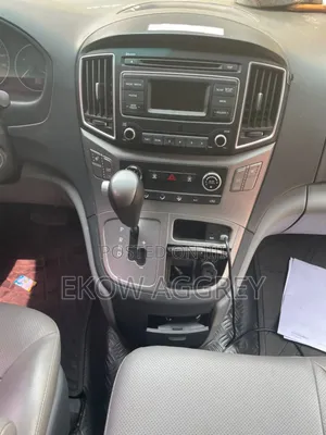 Hyundai Starex 2017 Silver