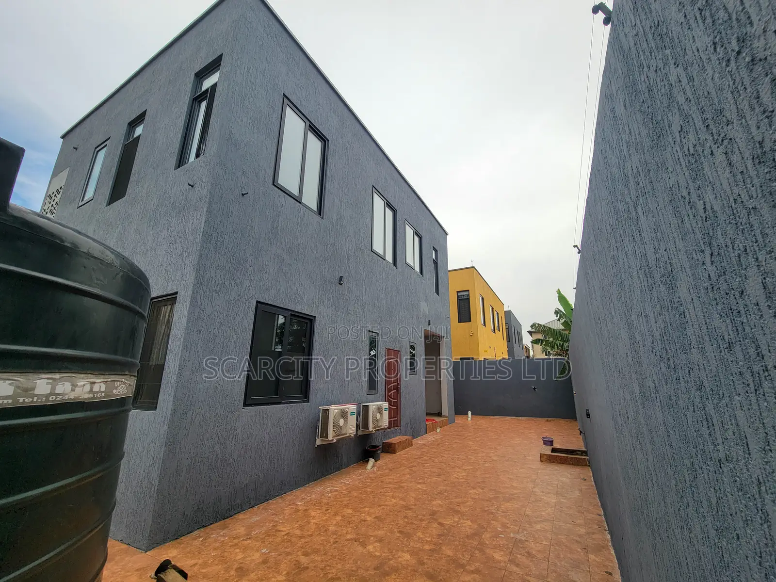 4bdrm House in East Legon for sale