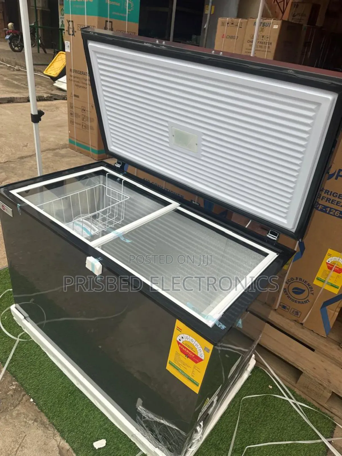 H a Durable Freezer 348 Litres