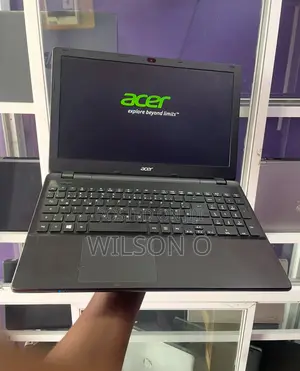 Laptop Acer Aspire E5-521g 4GB AMD A8 HDD 320GB