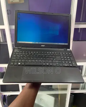 Laptop Acer Aspire E5-521g 4GB AMD A8 HDD 320GB