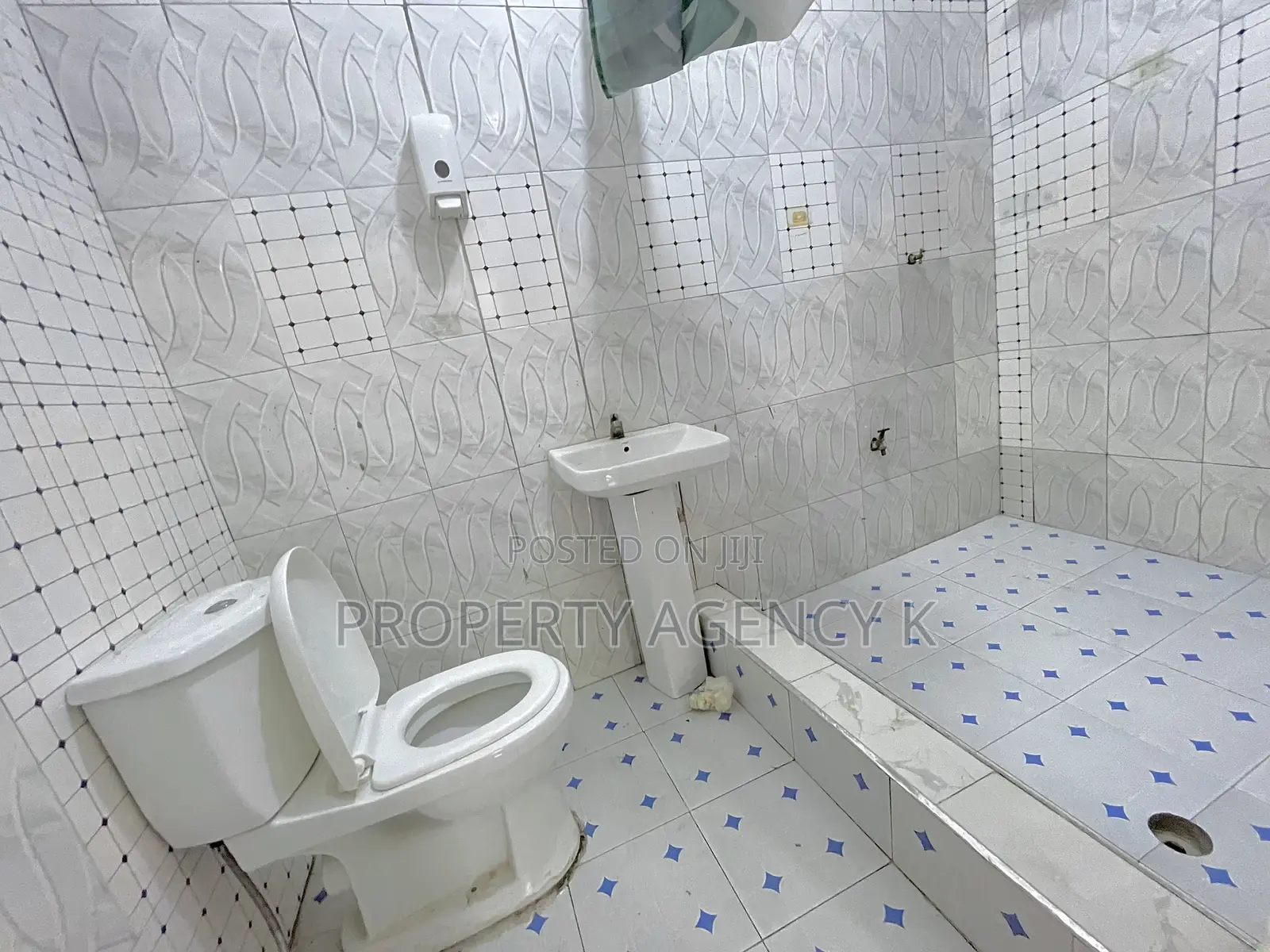 1bdrm Apartment in Accad Properties, Old Barrier for rent