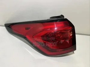 2017 - 2019 Ford Escape Halogen Tail Light Pair Oem Led