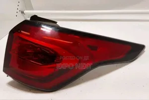 2017 - 2019 Ford Escape Halogen Tail Light Pair Oem Led