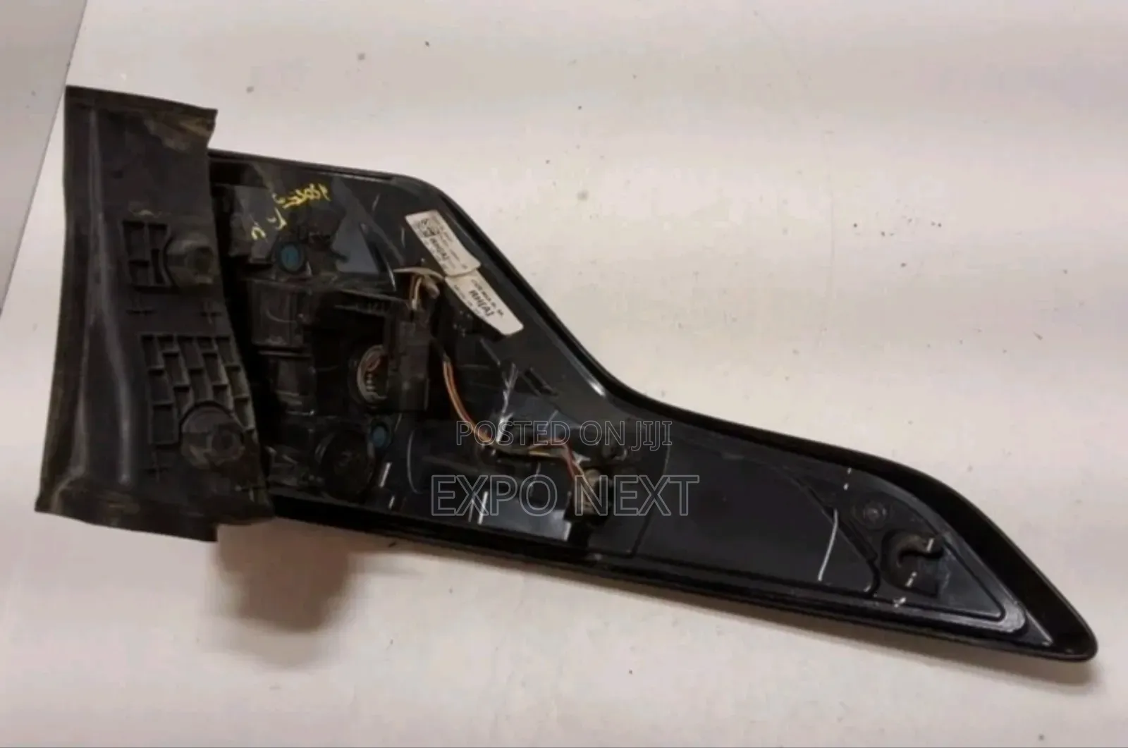 2017 - 2019 Ford Escape Halogen Tail Light Pair Oem Led
