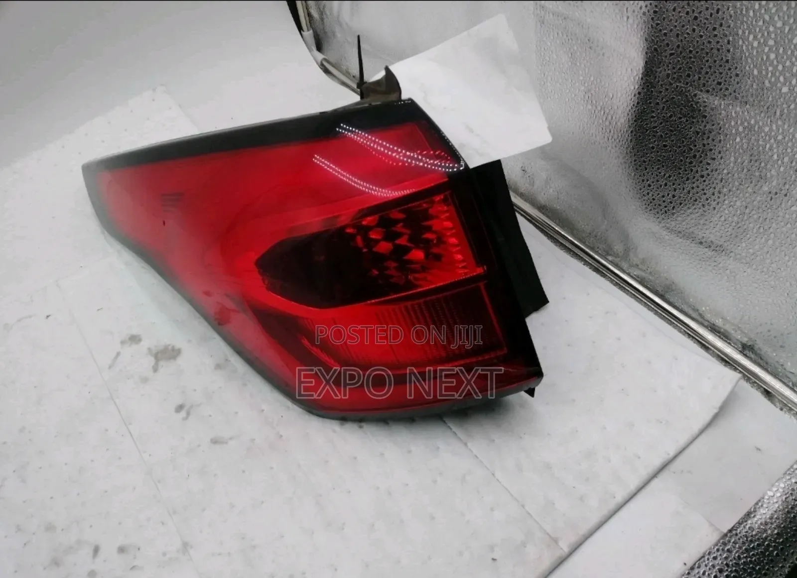 2017 - 2019 Ford Escape Halogen Tail Light Pair Oem Led