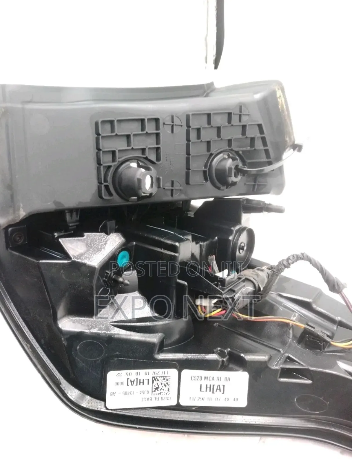 2017 - 2019 Ford Escape Halogen Tail Light Pair Oem Led