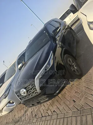 Toyota Fortuner 2021 Black
