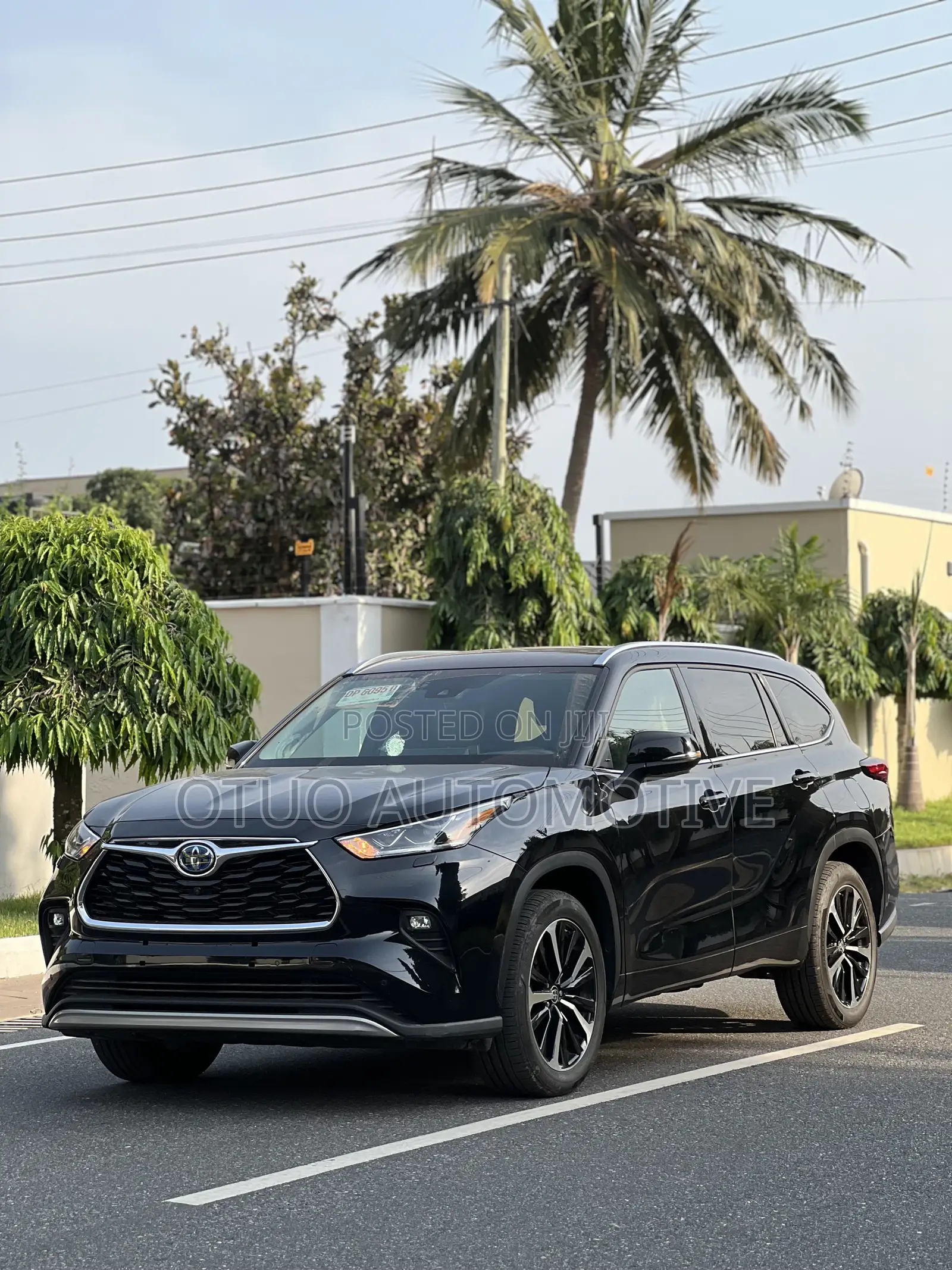 Toyota Highlander Platinum AWD 2023 Black