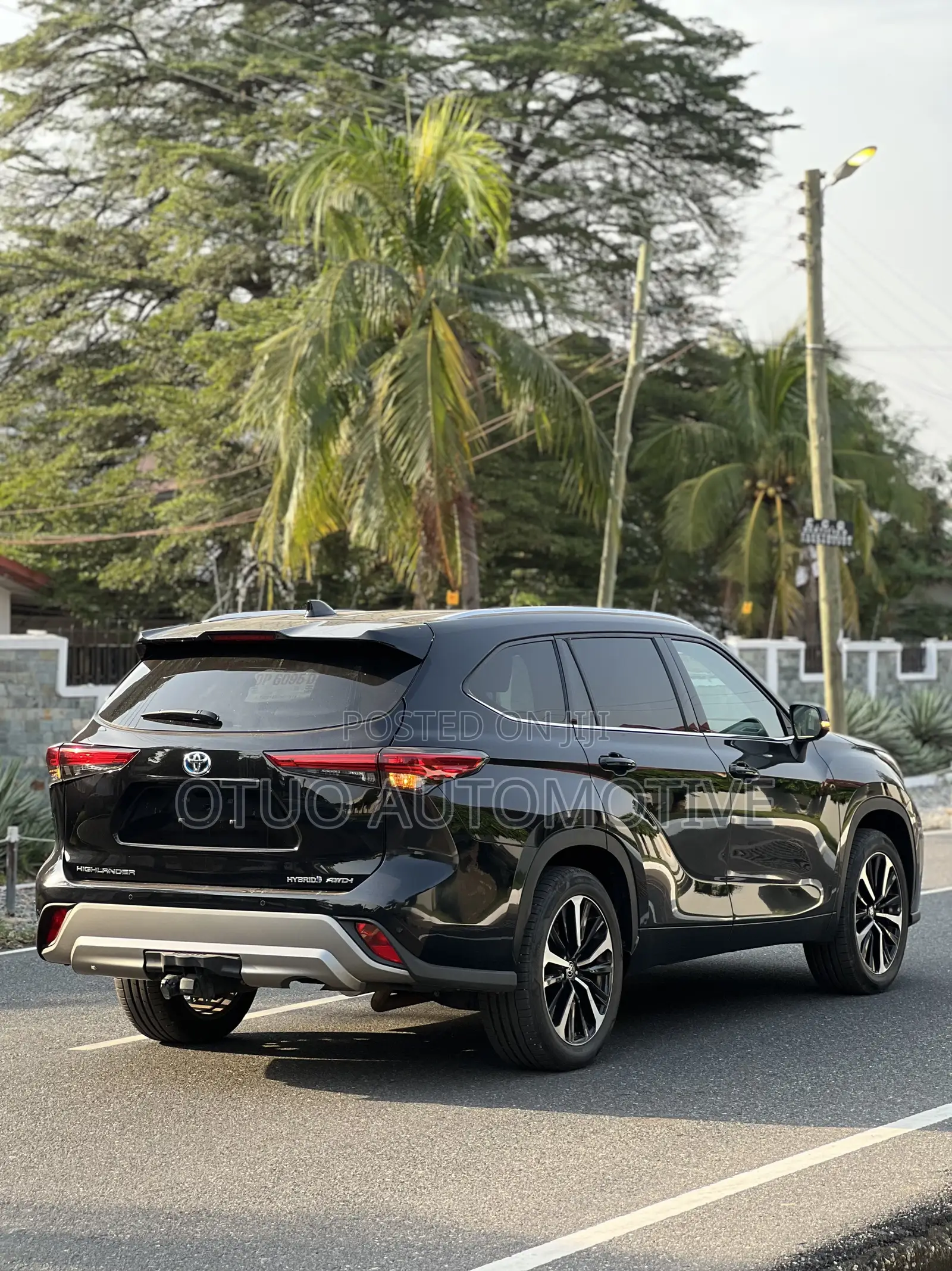 Toyota Highlander Platinum AWD 2023 Black