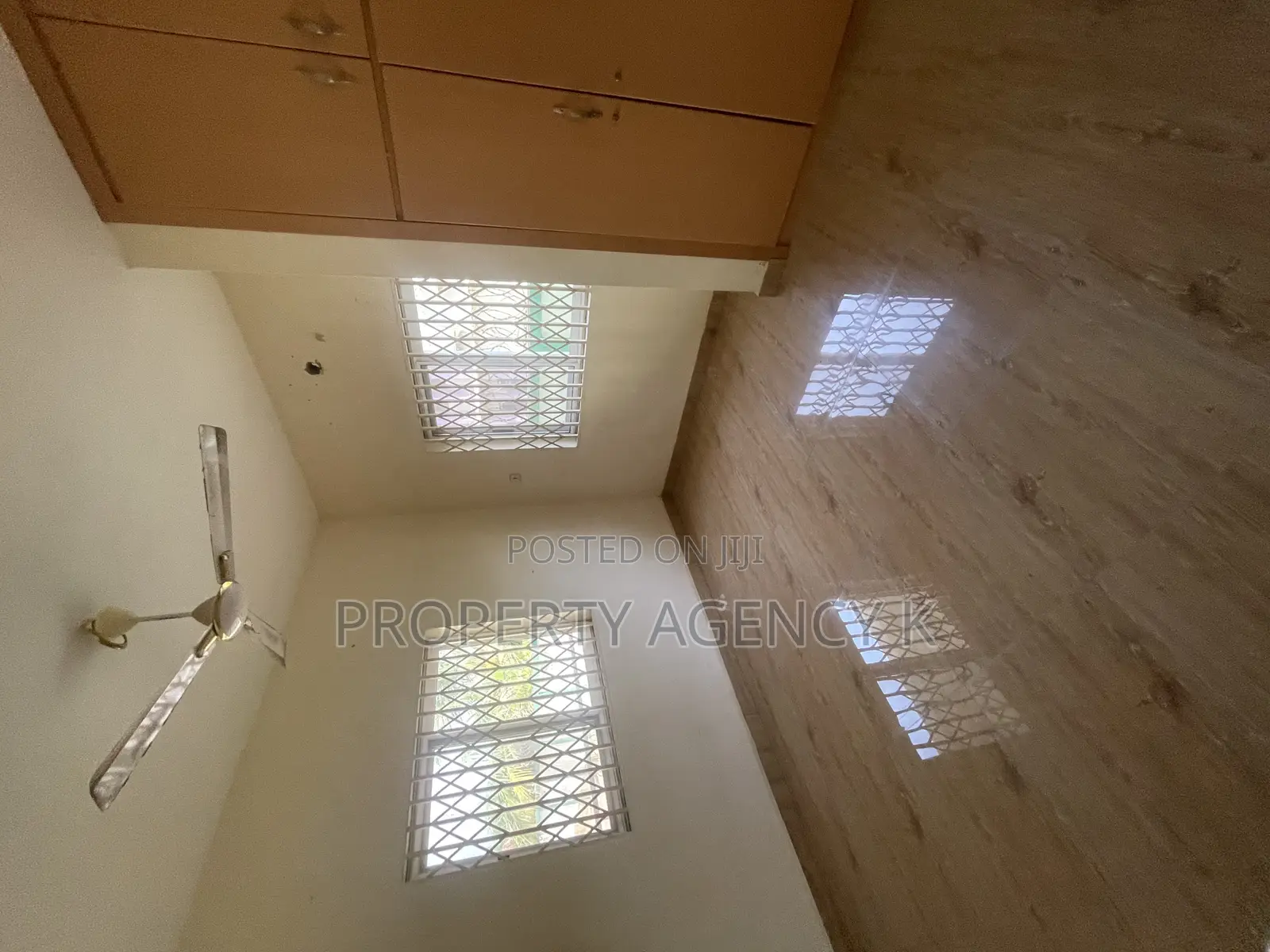 2bdrm Apartment in Kfs, West Hills Mall Area for rent