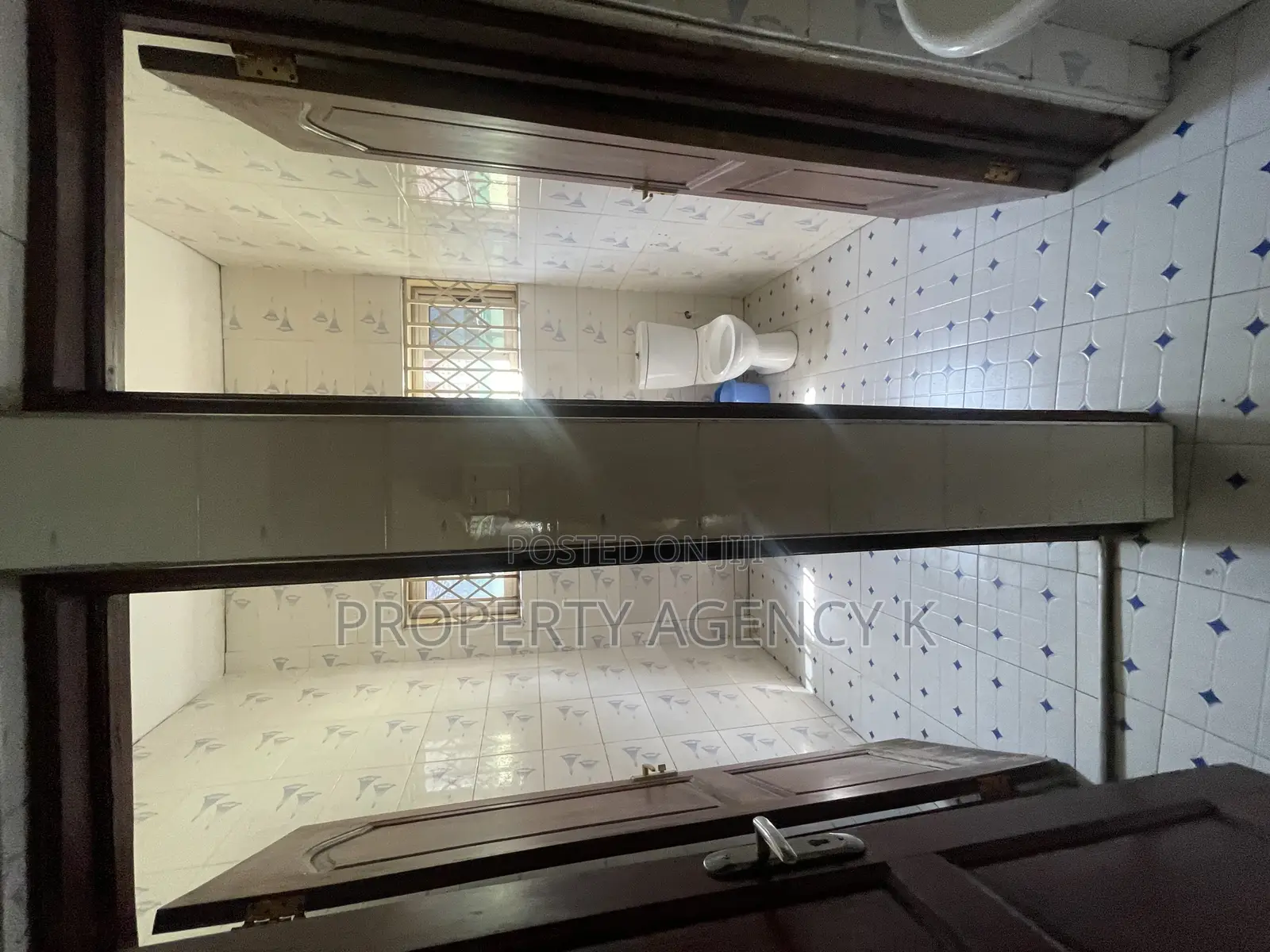 2bdrm Apartment in Kfs, West Hills Mall Area for rent