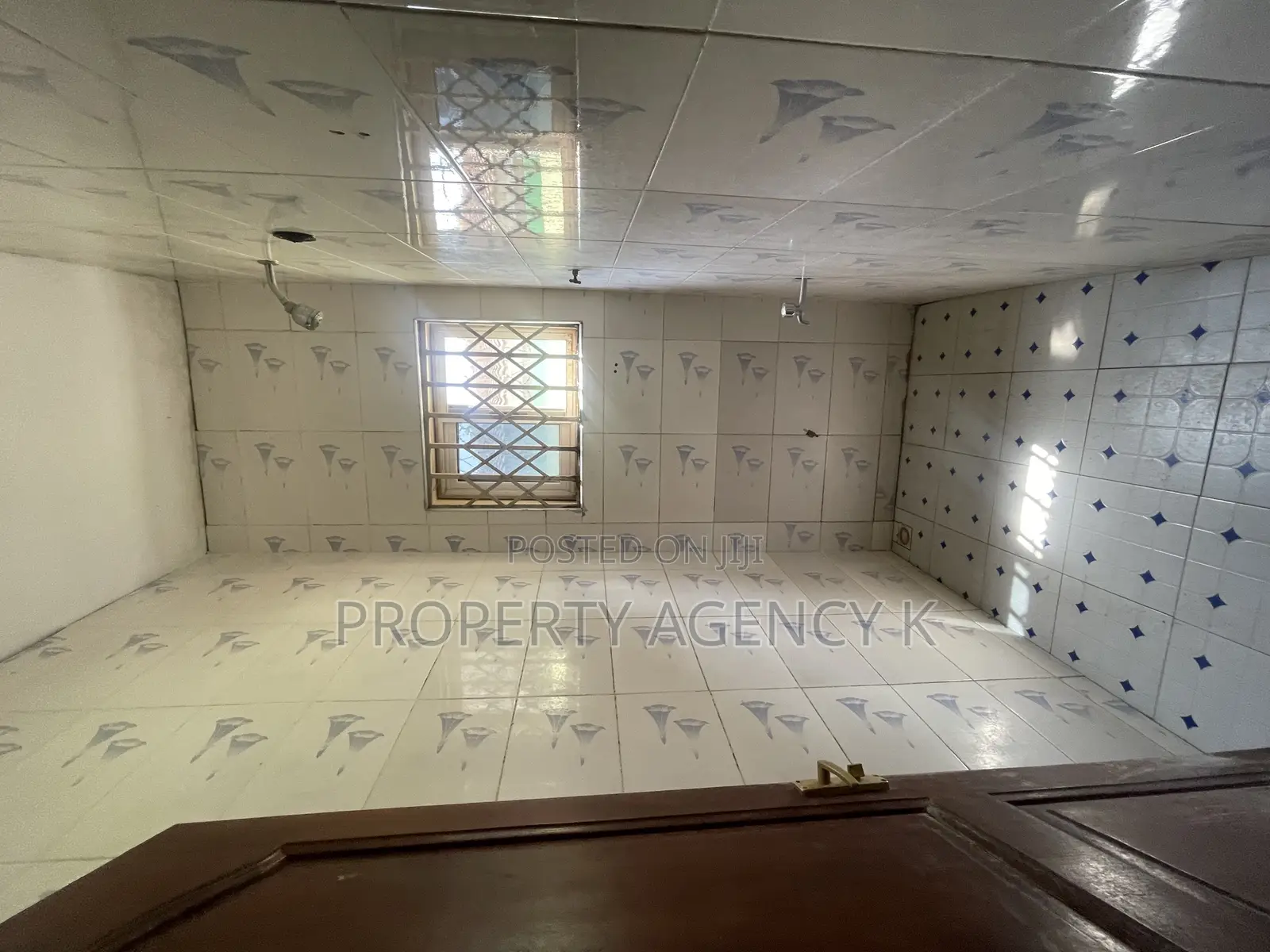 2bdrm Apartment in Kfs, West Hills Mall Area for rent