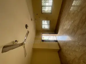 2bdrm Apartment in Kfs, West Hills Mall Area for rent