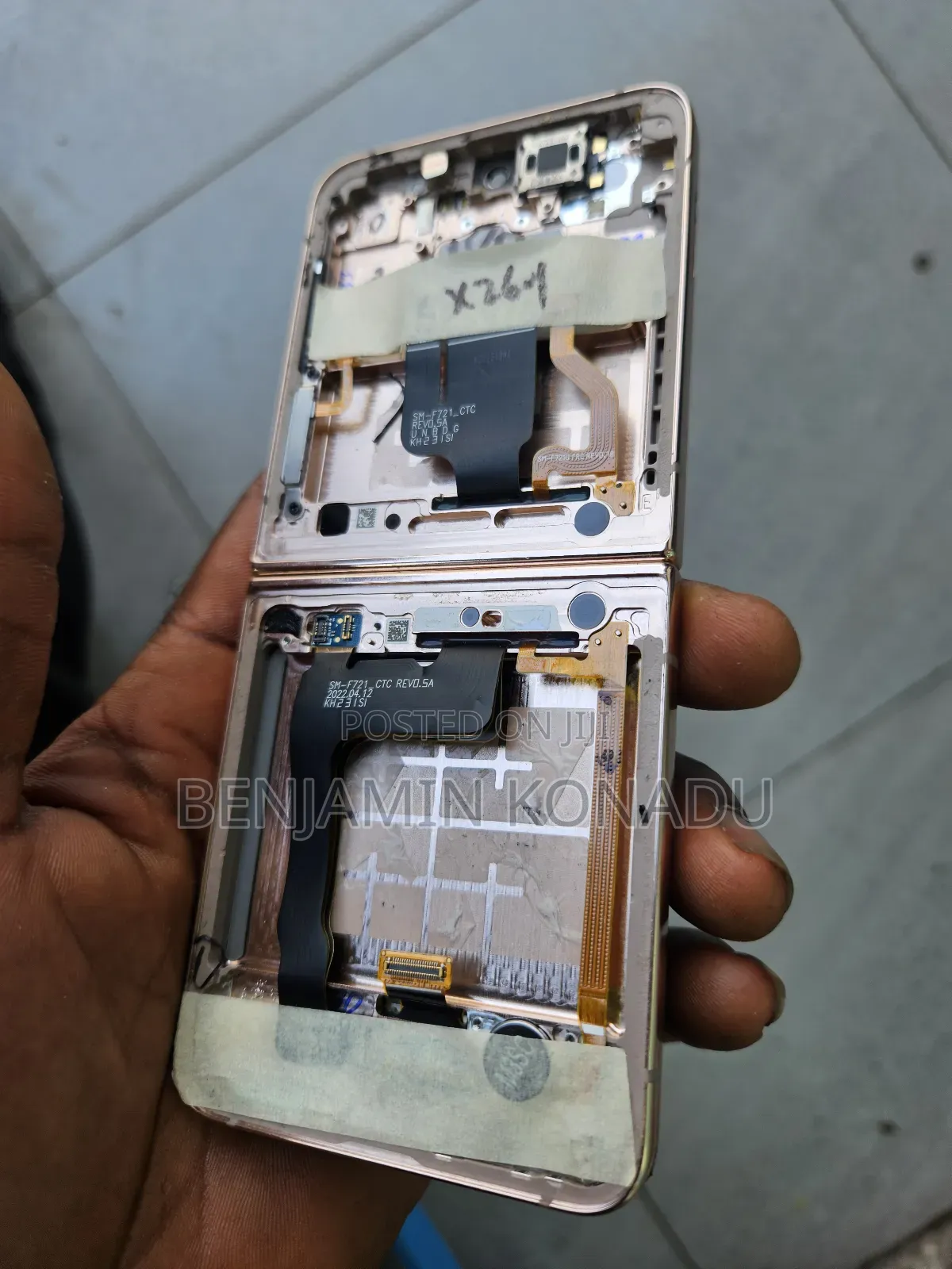 Flip 4 Screen