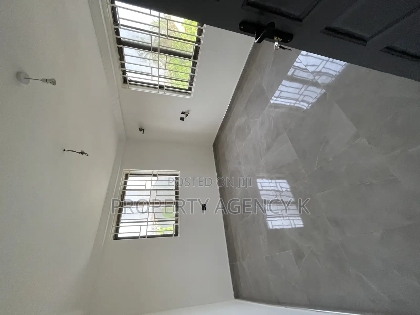 3bdrm Apartment in Kfs, Old Barrier for rent