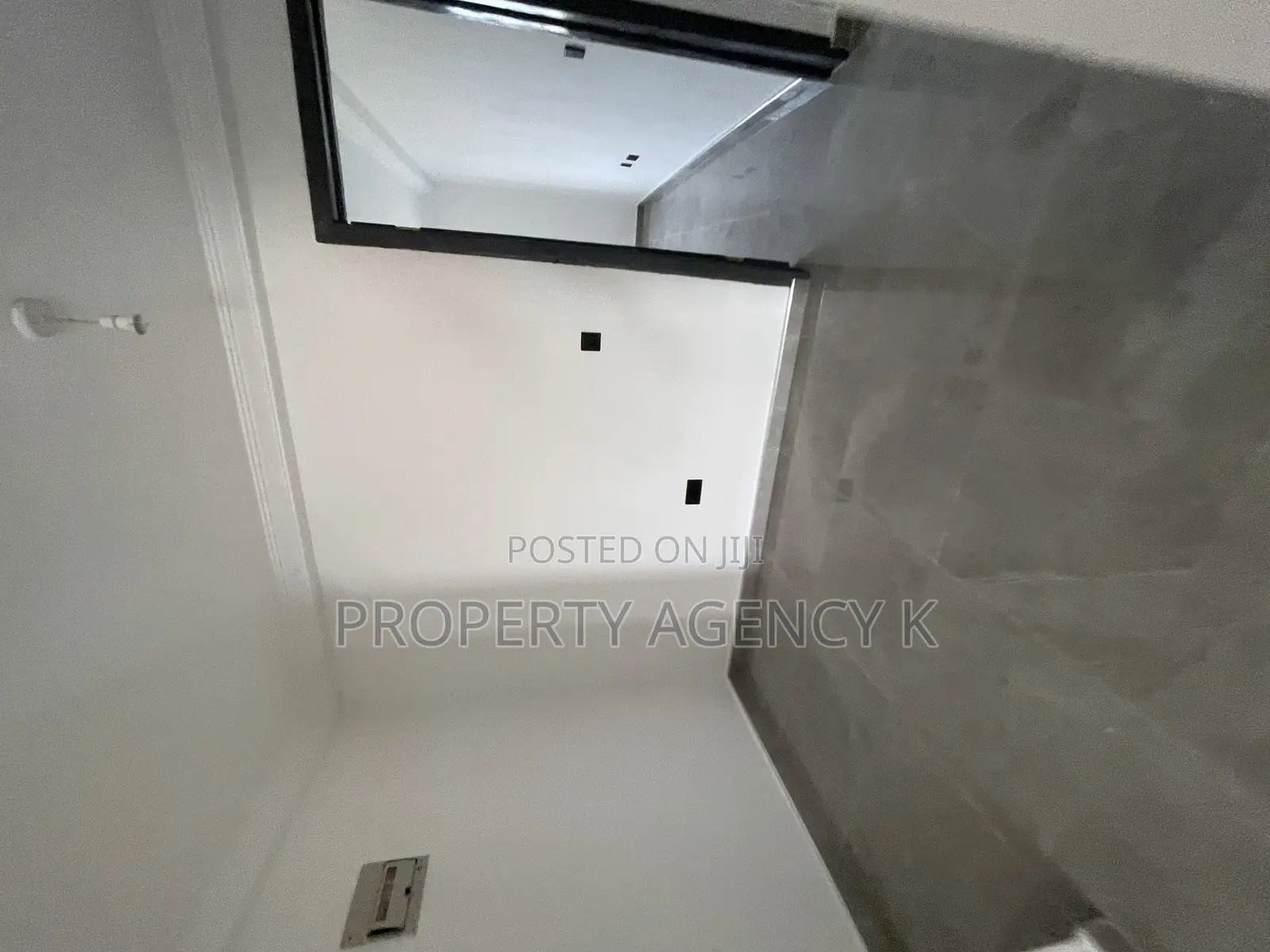 3bdrm Apartment in Kfs, Old Barrier for rent