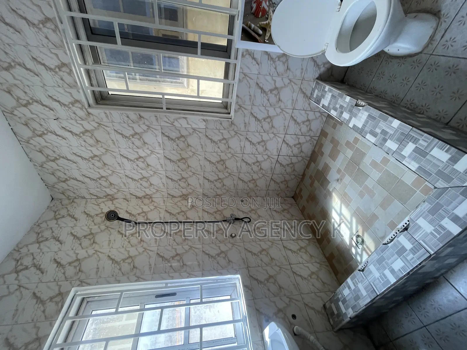 2bdrm Apartment in Kfs, Weija Junction for rent