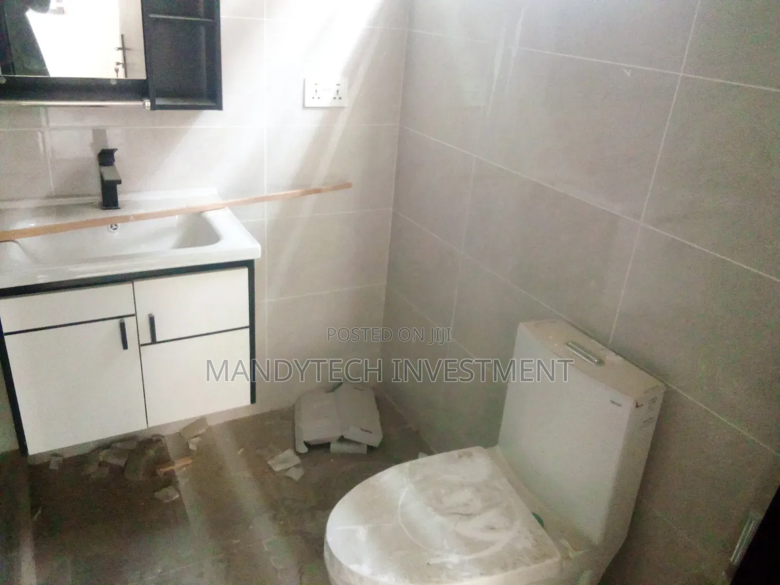 First-Elegant 4 Bedroom House - East Legon Hilla