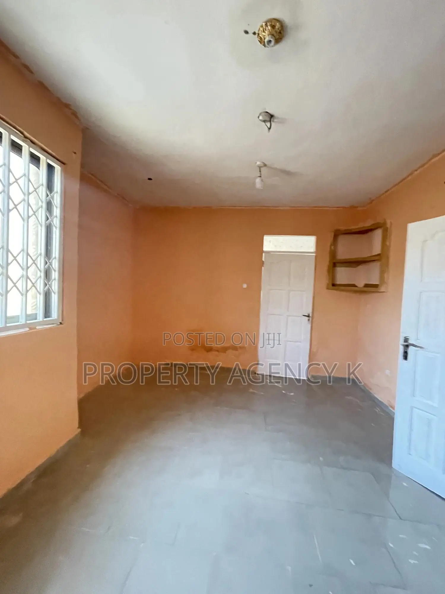 3bdrm Apartment in Kfs, Old Barrier for rent