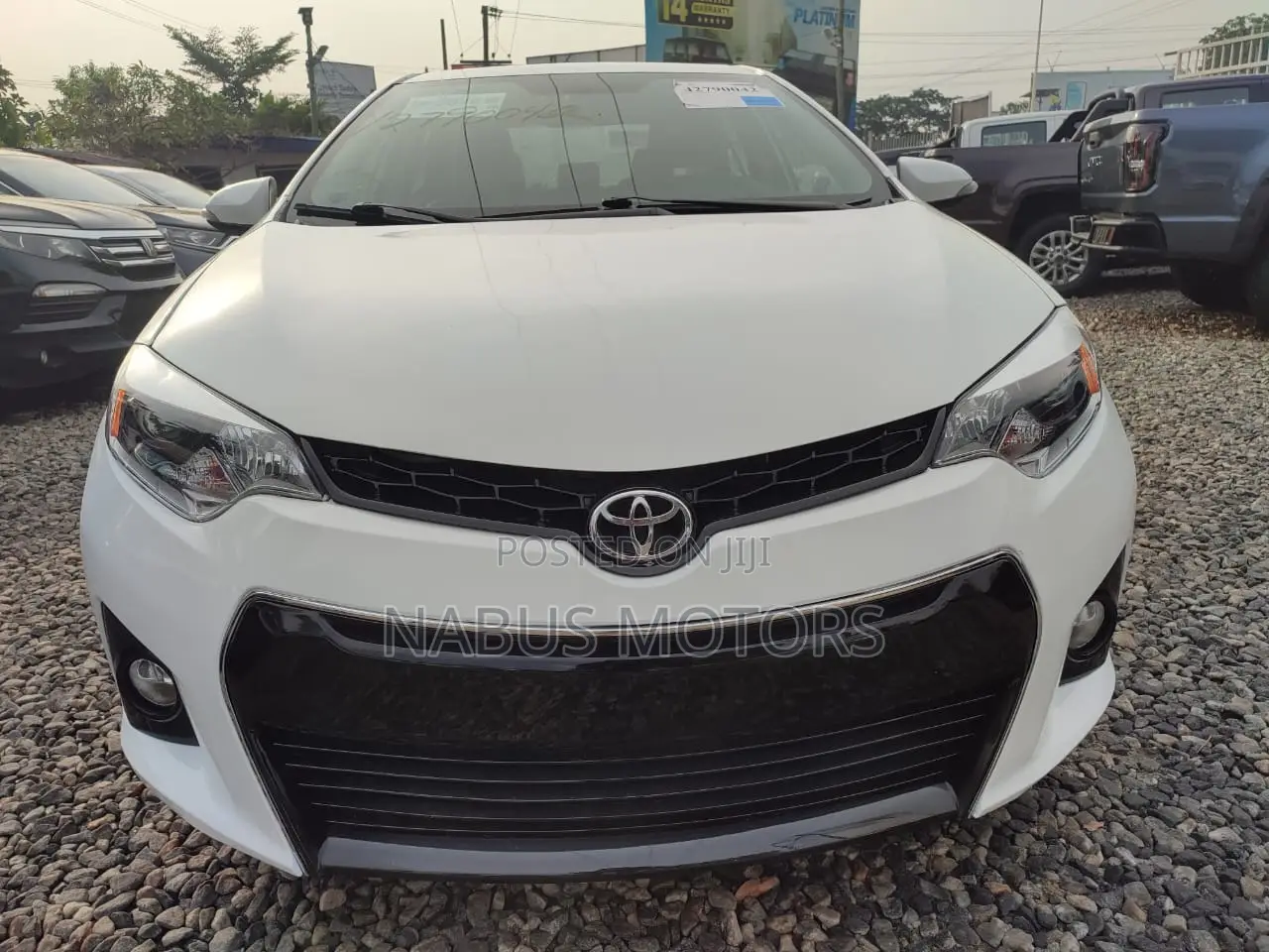 Toyota Corolla 2018 White