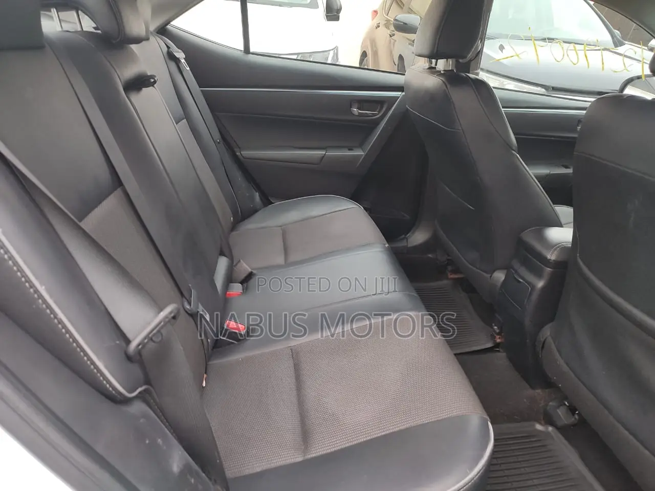 Toyota Corolla 2018 White