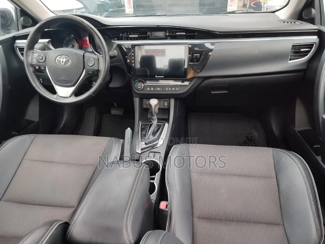 Toyota Corolla 2018 White