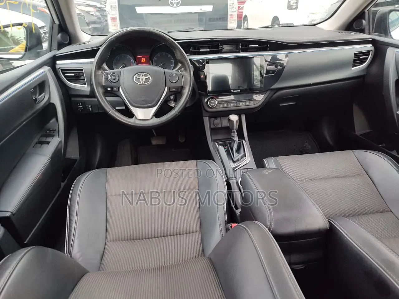 Toyota Corolla 2018 White