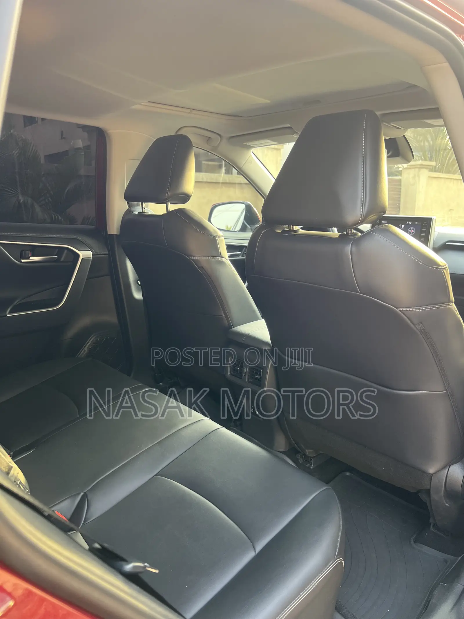 Toyota RAV4 Limited AWD 2019 Red