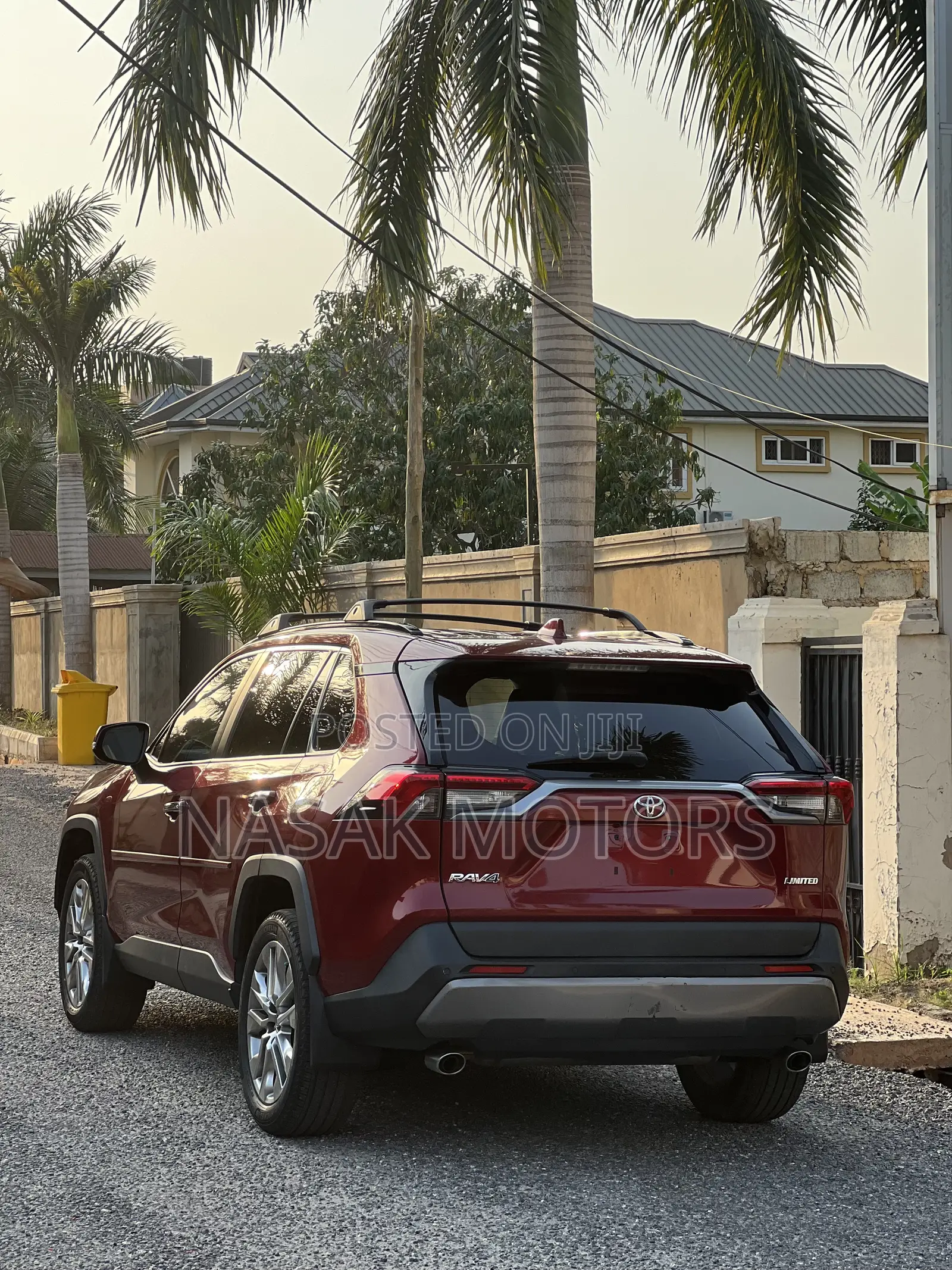 Toyota RAV4 Limited AWD 2019 Red