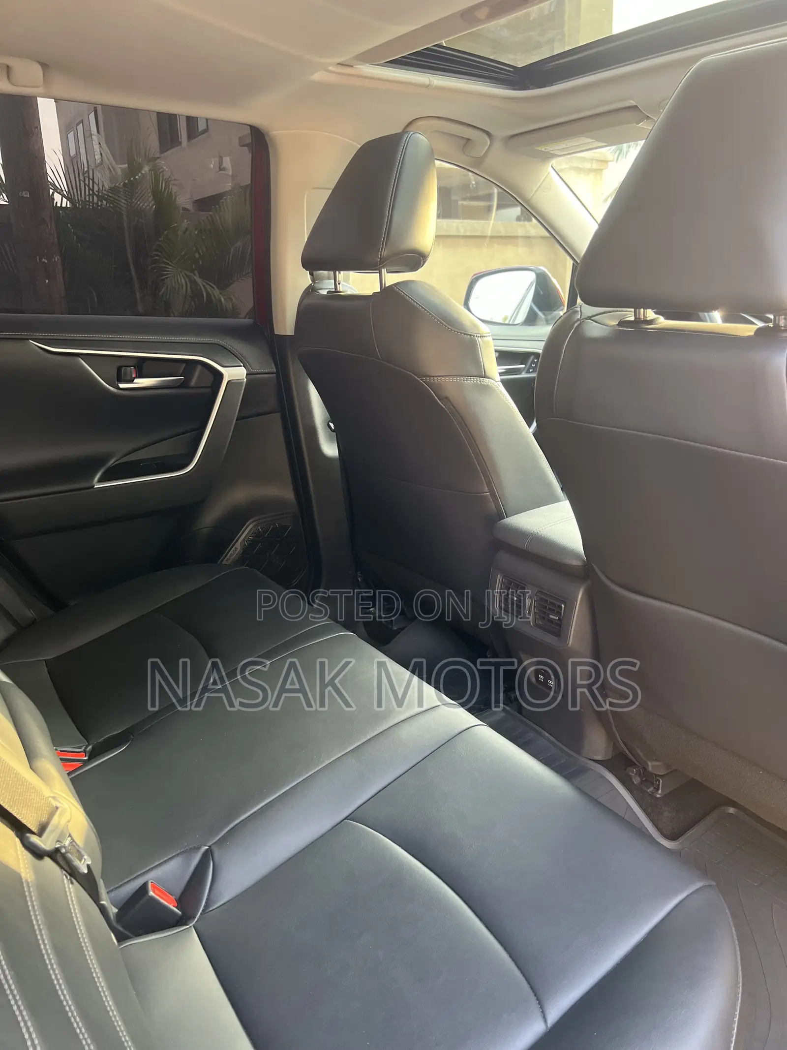 Toyota RAV4 Limited AWD 2019 Red