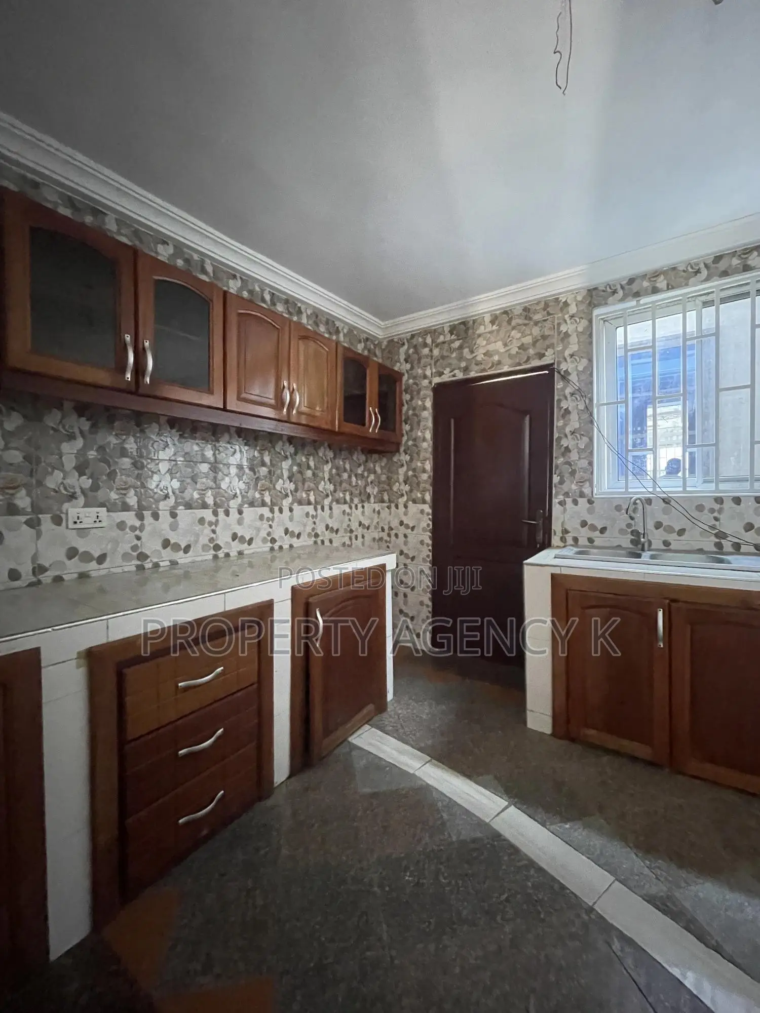 2bdrm Apartment in Kfs, Weija Junction for rent