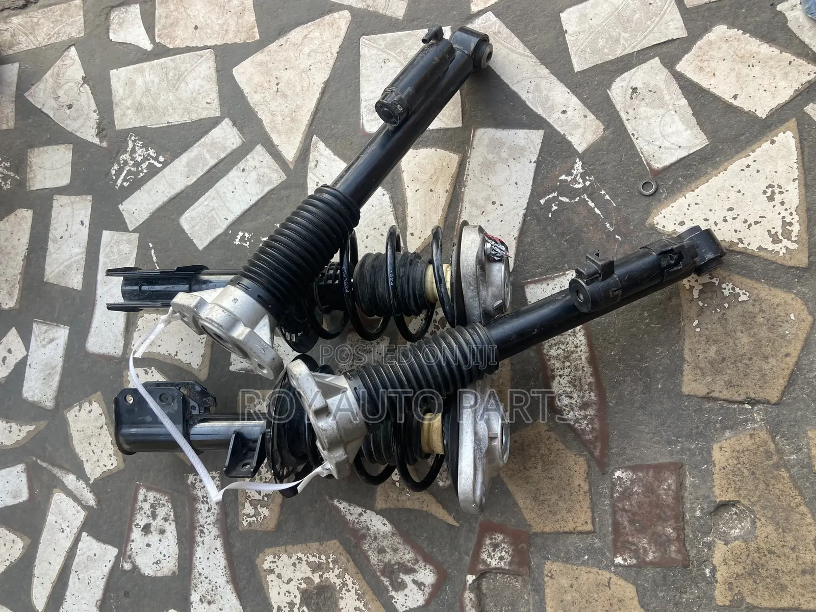 Mercedes Benz E350 4matic Front and Back Shocks