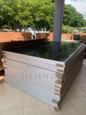 725w Bifacial Solar Panels